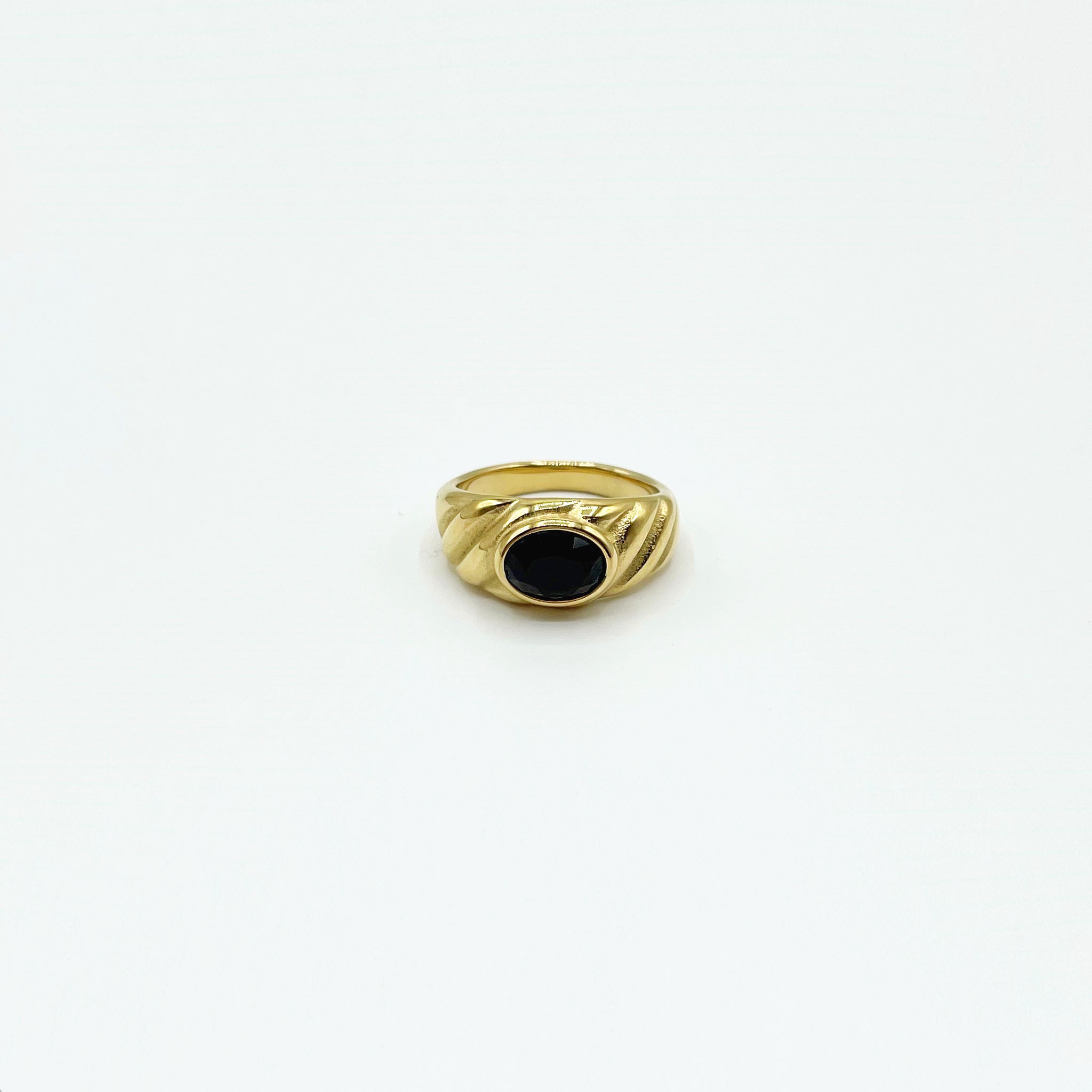 18k gold plated chunky band ring with black stone