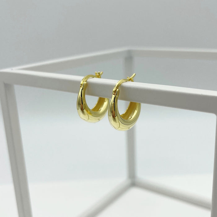 Eloise 14k gold plated smooth hoop earrings