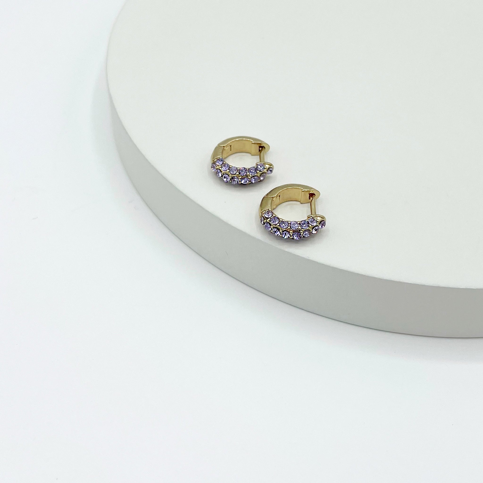 14k gold plated hoop earrings with lilac stones. Length 1.4cm