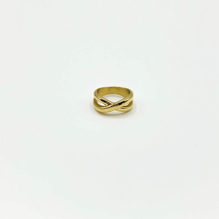 18k gold plated chunky band ring with crossover