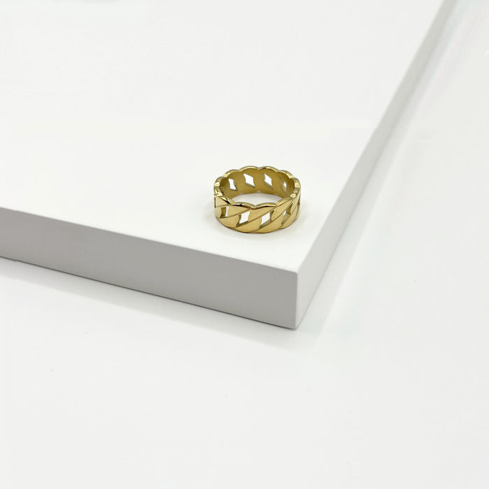 Ana 18k gold plated chunky chain ring