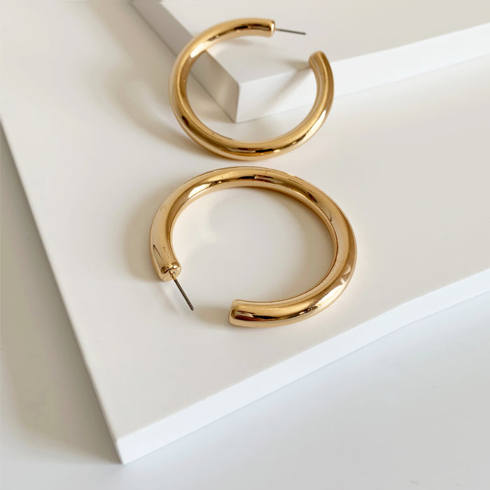 Freya large gold hoop earrings