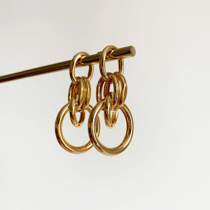 Lizzie circle chain link drop earrings