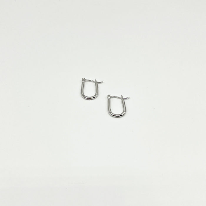 Neva silver minimal U shaped earrings