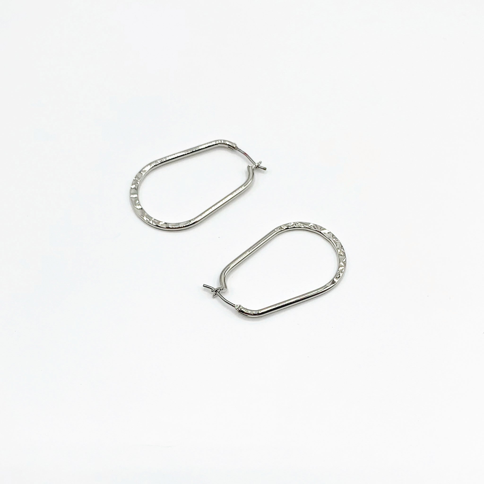 Silver minimal oval shaped hoop earrings 